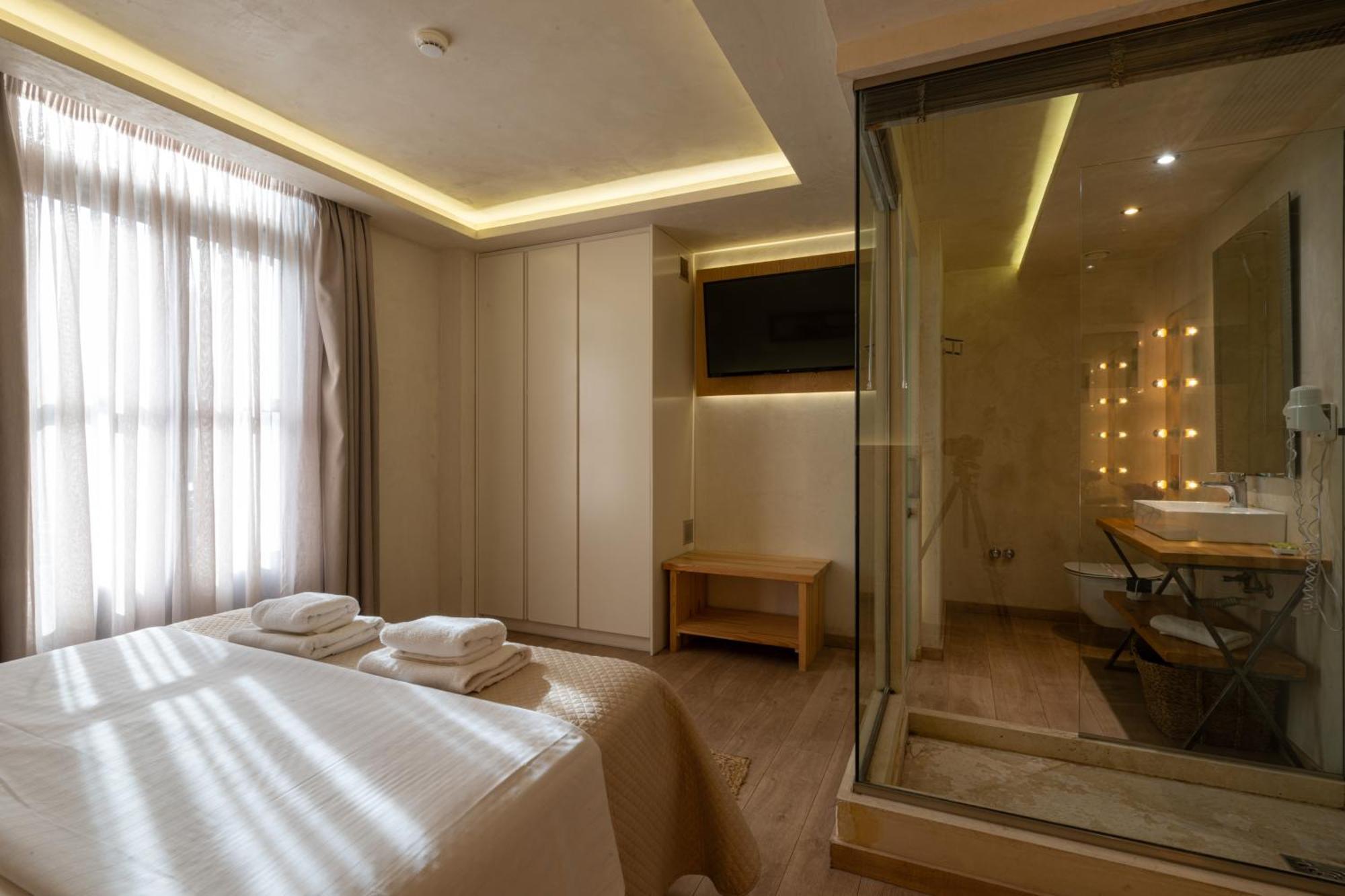 Panellinion Luxury Rooms Kalamáta Eksteriør bilde