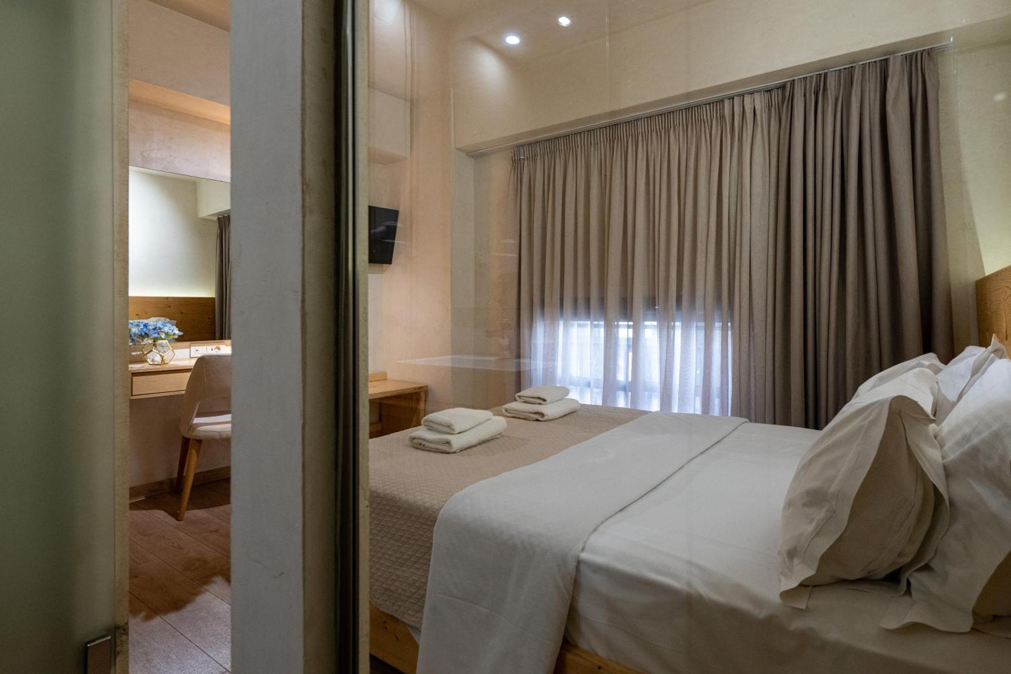 Panellinion Luxury Rooms Kalamáta Eksteriør bilde